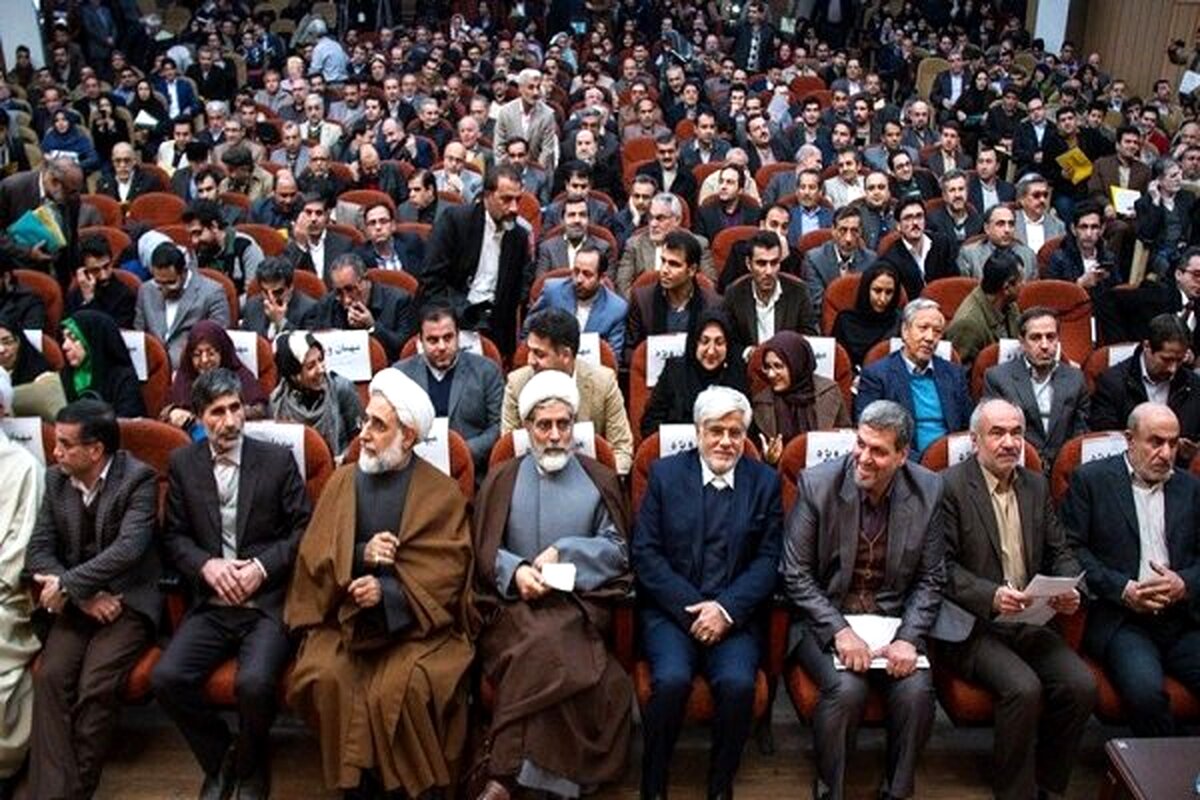 تئوریسین‌های بی‌قرار؛ پشت پرده اصرار به معرفی گزینه‌های رادیکال  


