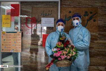 جشن تولد برای کادر درمانی بخش کرونا