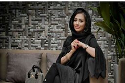 نفیسه روشن در مسیر نجف به کربلا