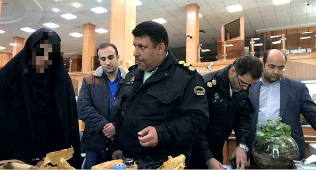 یک زن عامل تهدید به بمب‌گذاری در فرمانیه تهران بود + تصاویر و جزئیات