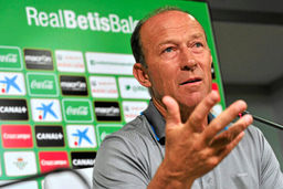 نه برانکو می‌تواند ببندد نه کالدرون؛ سرنوشت سر مربیان پرسپولیس به هم گره خورده