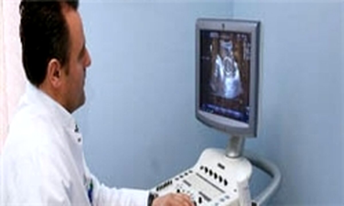 اخذ وجه بابت انجام سونوگرافی توسط متخصصان زنان تخلف است
