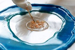 چه مولفه هایی تعیین کننده قیمت رزین هستند؟