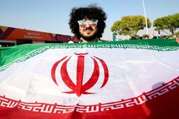 به جا مانده از بازی ایران انگلیس (گزارش تصویری)