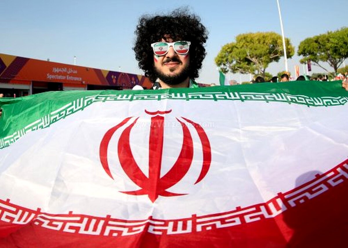 به جا مانده از بازی ایران انگلیس (گزارش تصویری)