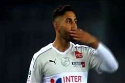 فیلم/ماندن گنگام با شوت دیدنی سامان قدوس