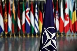 درخواست متیو ویتاکر سفیر آمریکا در ناتو برای صلح با ایران