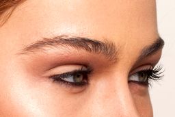 کلینیک کاشت ابرو و مو؛ زیبایی در دستان متخصصان