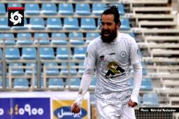 قاسمی: نگذاشتند مدافع بلندقد ما وارد زمین شود