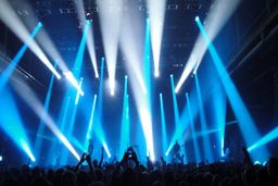 کنسرت فولکلور آذری در فرهنگسرای نیاوران