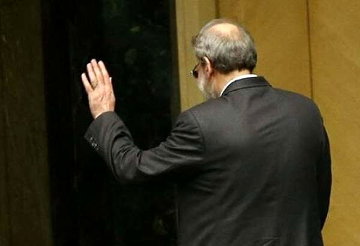 لاریجانی از سیاست خداحافظی میکند؟