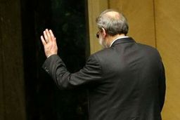 لاریجانی از سیاست خداحافظی می‌کند؟
