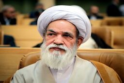 مشارکت بالای مردم در انتخابات جلوی ورود تندروها در مجلس را می‌گیرد