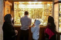 CNN: طبقه متوسط ایران درد نان دارد نه صلاحات سیاسی