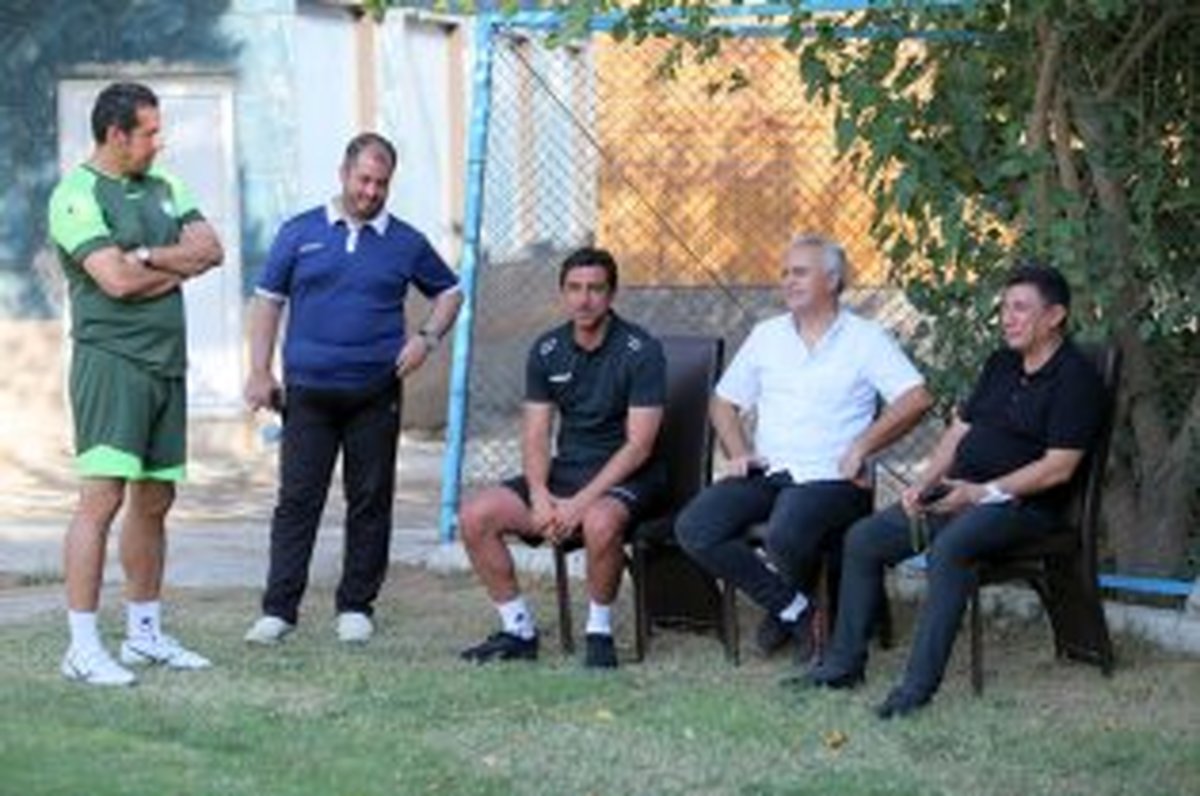 قلعه نویی - رحمتی؛ دیدار دوستانه به یاد چهار جام مشترک!