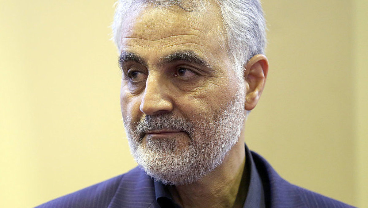 عکس خندان و دیده نشده از شهید سردار سلیمانی