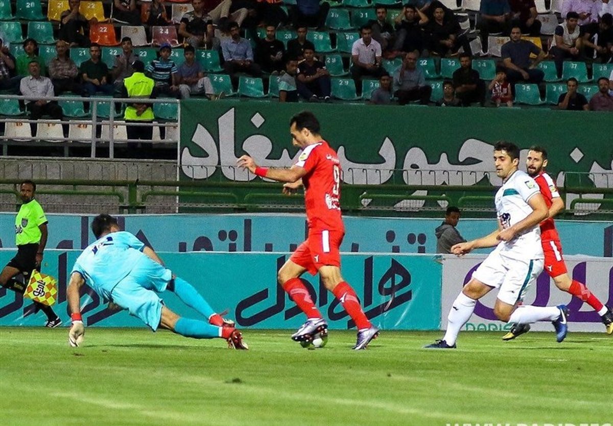 هفته دهم لیگ برتر فوتبال/ پدیده به دنبال ادامه صدرنشینی در مسجد سلیمان/ خروج ذوبآهن از بحران با پیکانِ جلالی؟