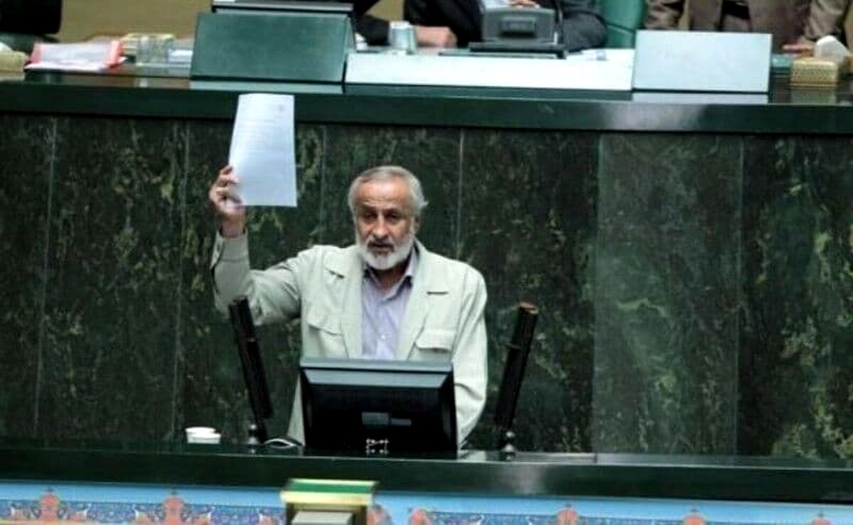 انتقاد نادران از برخی نمایندگان برای زین کردن اسب انتخابات ۱۴۰۰