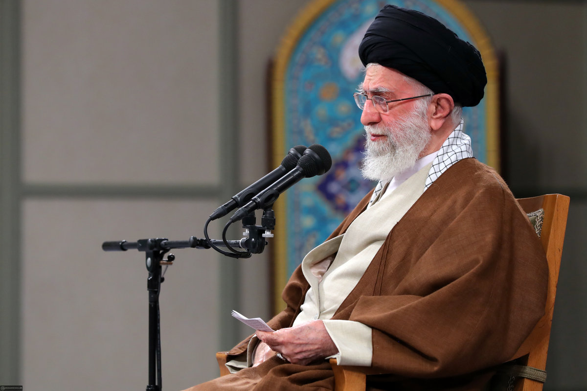 لزوم شناخت دقیق ضعفهای فرهنگی، تلاش برای یافتن راهحل و ترویج گزارههای صحیح