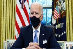 مقام ارشد ایرانی: حذف مرحله به مرحله تحریم‌ها را نمی‌پذیریم