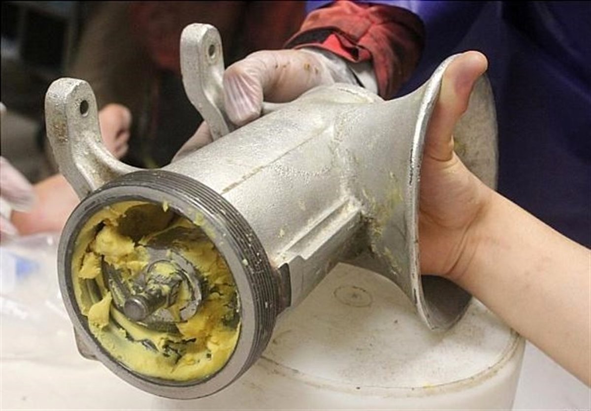 بلعیده شدن ۴ انگشت پسر جوان در دستگاه چرخگوشت + عکس