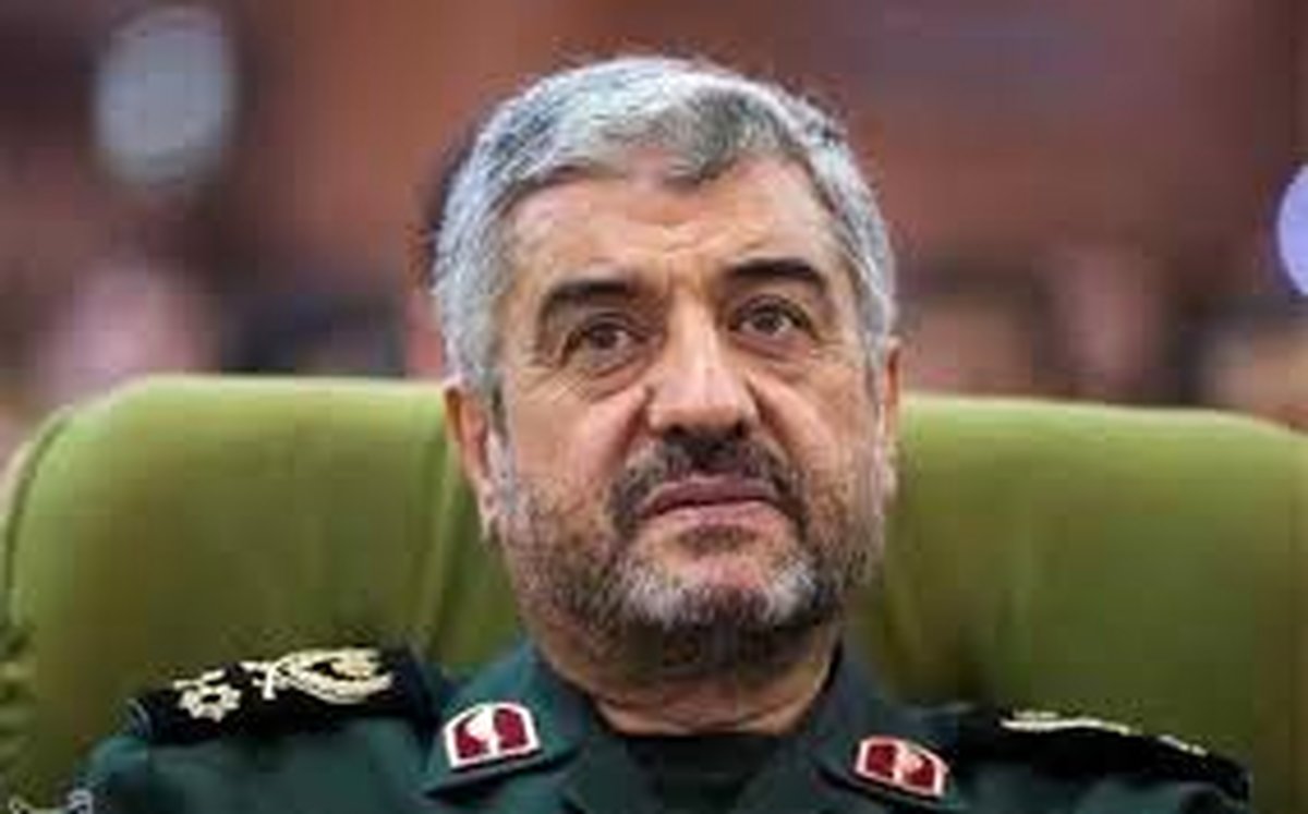 فرمانده کل سپاه: بخاطر برخی کمکاریها باید شرم کنیم/ مجاهدان یک روز در قدس شریف نماز میخوانند