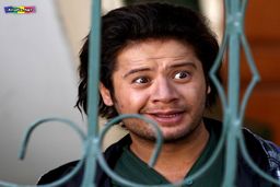 علی صادقی از مادر جوانش رونمایی کرد +تصاویر دیده نشده