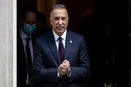 تشبیه الکاظمی از روابط بغداد با واشنگتن و تهران