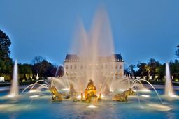 قصر 300 میلیون دلاری ولیعهد سعودی در فرانسه + عکس