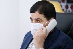 گفت‌وگوی تلفنی مخبر و استاندار فارس درباره حادثه تروریستی حرم شاهچراغ