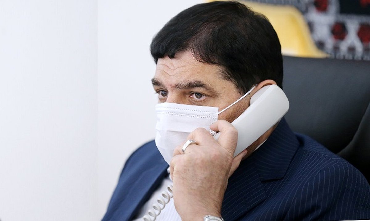گفتوگوی تلفنی مخبر و استاندار فارس درباره حادثه تروریستی حرم شاهچراغ