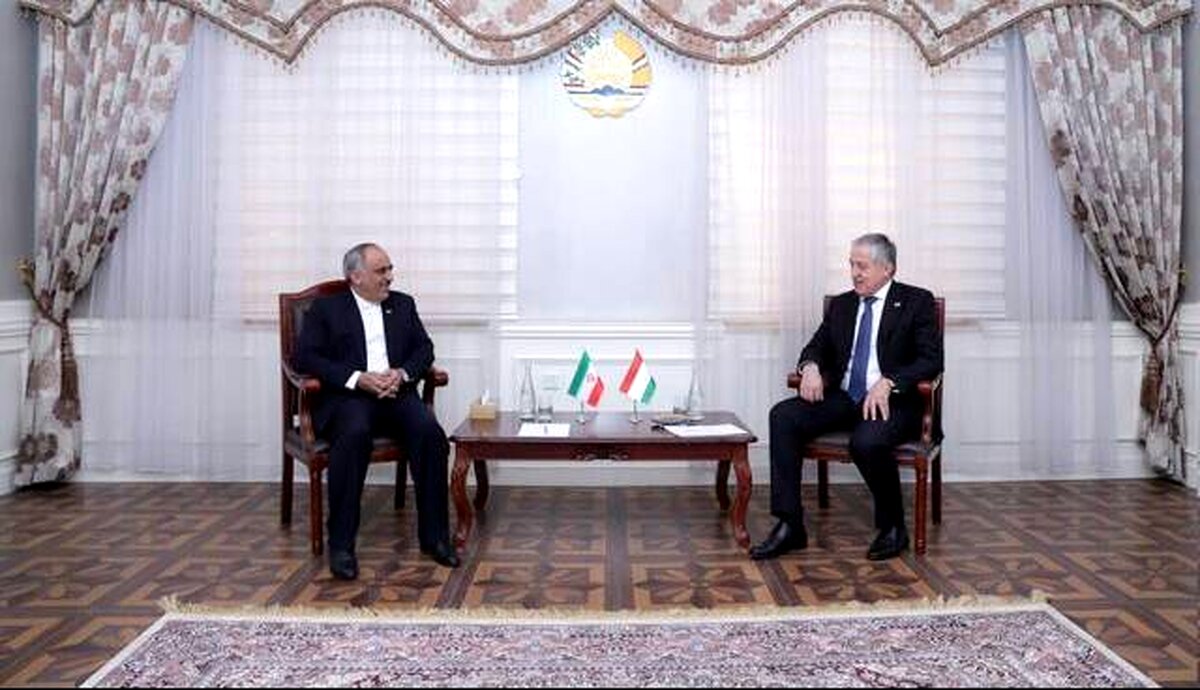دیدار خداحافظی سفیر ایران با وزیر خارجه تاجیکستان