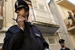 کشف موشک جنگی در تاقچه یک خانه!