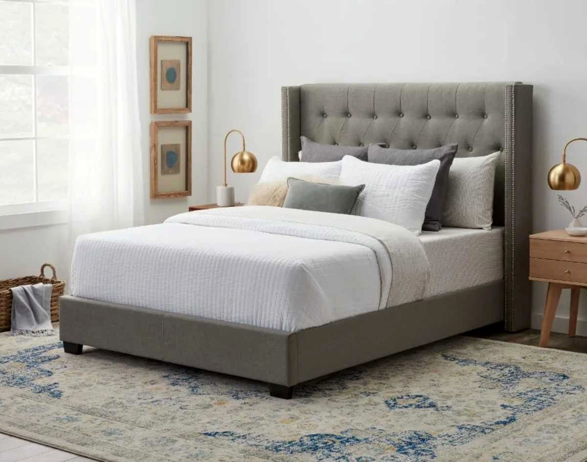 چیدمان تخت خواب یک نفره و دو نفره