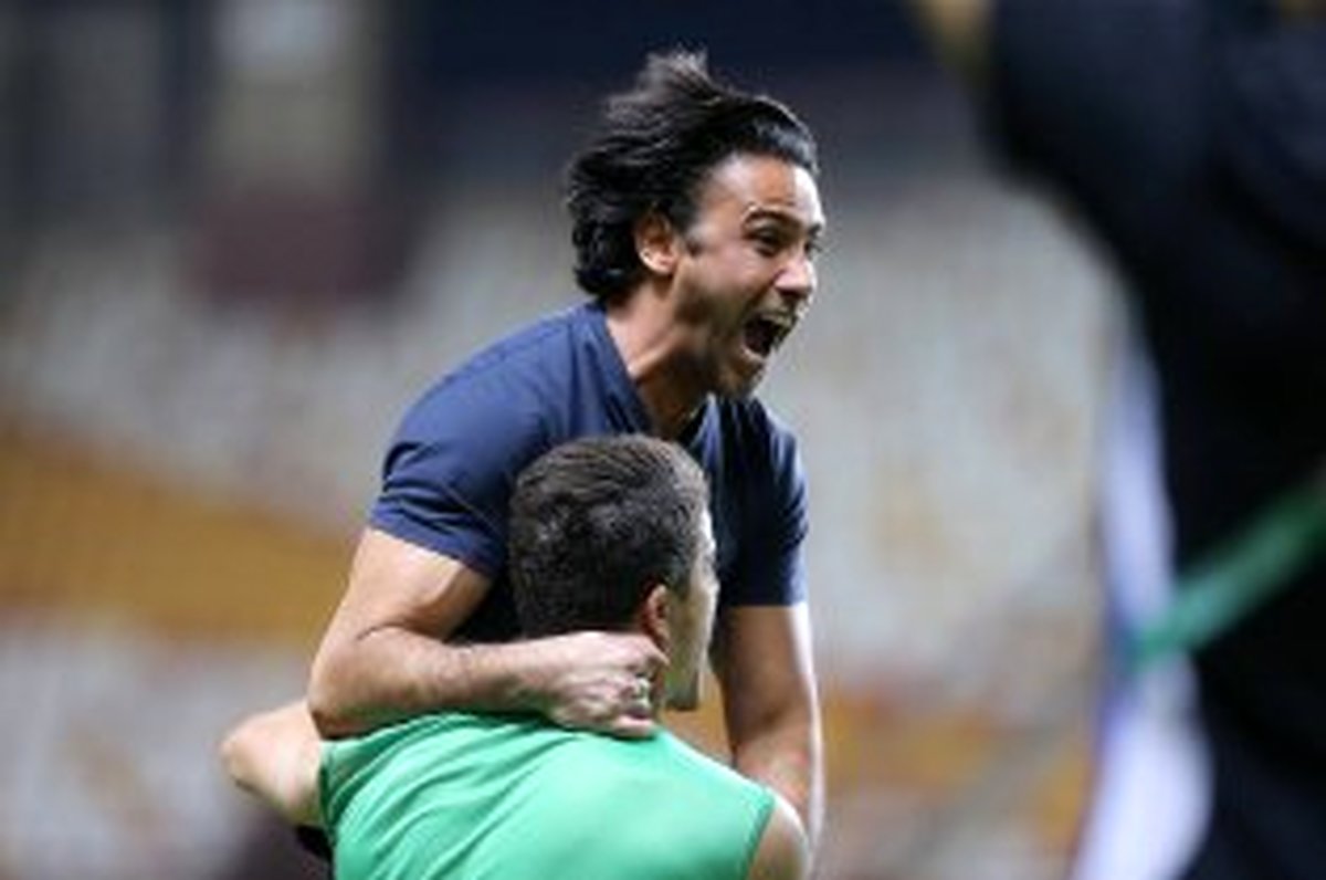 فرهاد مجیدی؛ قاتل خجالتیِ سه نسل از کاپیتانهای استقلال!