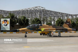 دفاع مهاجرانی از هواپیمای جنگنده کوثر
