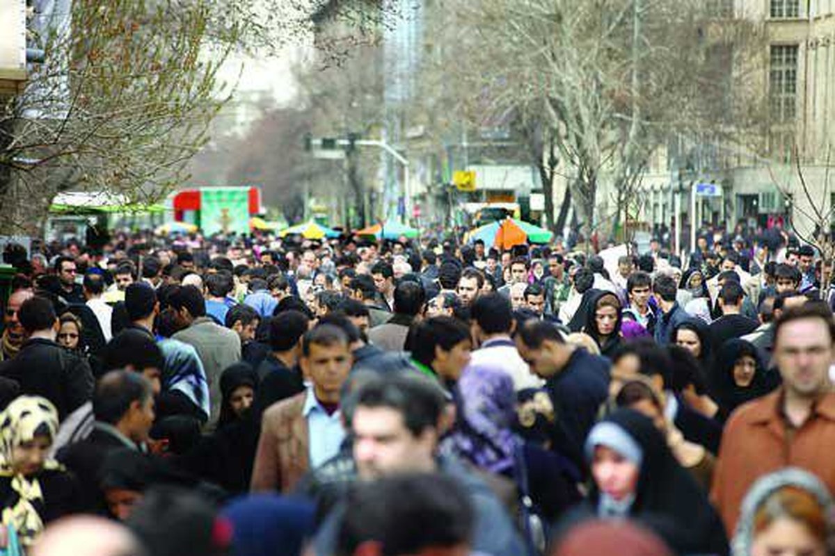 ضرورت وحدت حداکثری و پرهیز از دوقطبیسازیهای سیاسی-اجتماعی