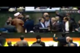 فیلم/ تنش در مجلس هنگام سخنرانی سیف