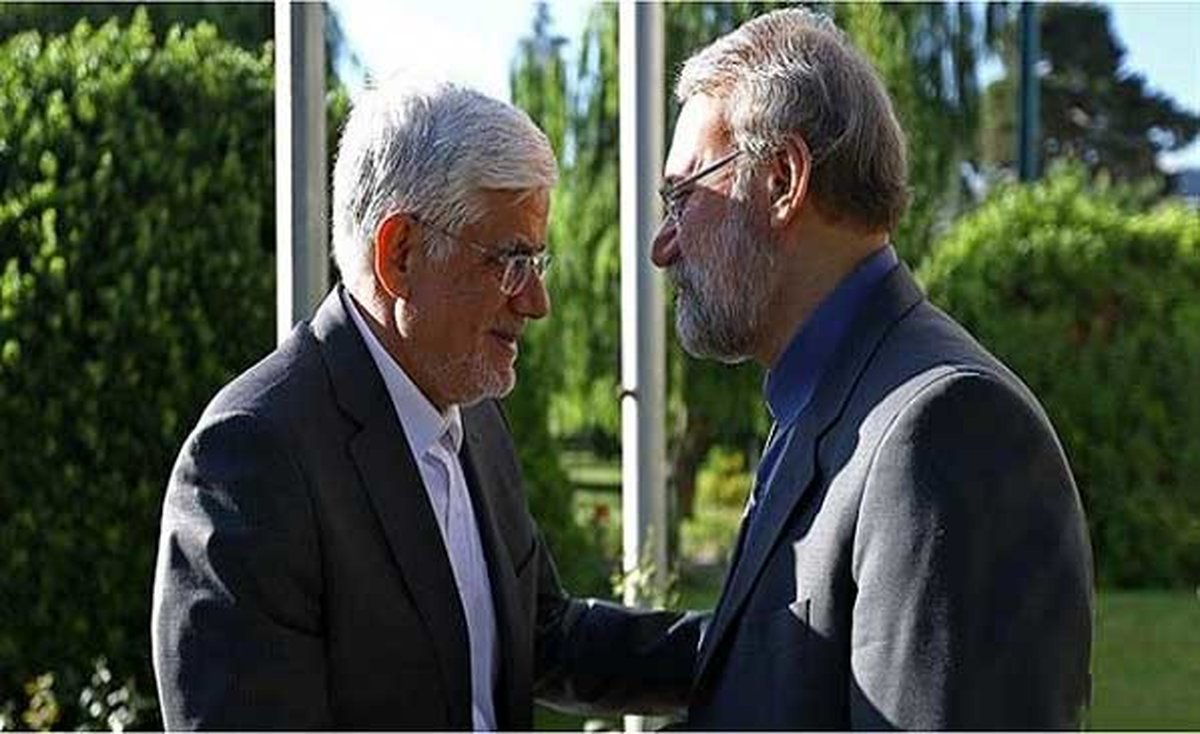 سیاستورزی به سبک علی لاریجانی؛ شیفت به راست از منتهیالیه چپ