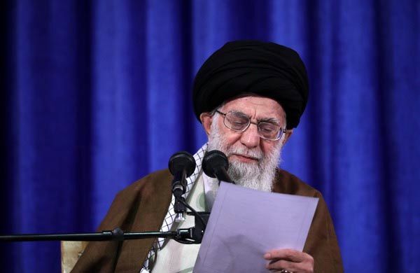 رهبر انقلاب:شتاب حرکت علمی ایران ۱۳ برابر متوسط جهانی بوده است/ مهم‌ترین نیاز امروز دنیای اسلام وحدت و پیشرفت علمی است 