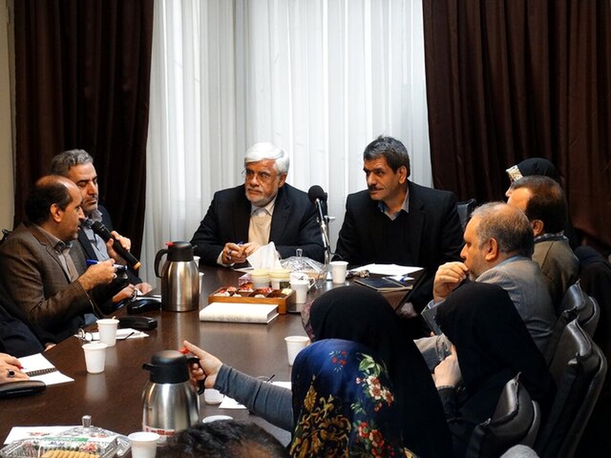 عارف: اگر از داخل شورای عالی اصلاح طلبان چند صدا بیرون بیاید، شکست خواهیم خورد/ 
 وزرای مدعی اصلاح طلبی هماهنگی مناسبی با فراکسیون امید ندارند