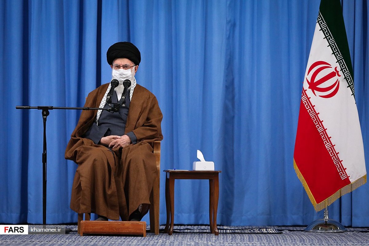 اصول اخلاقی رهبر انقلاب در حکومتداری از احمدی نژاد تا روحانی