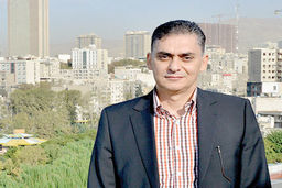 نرخ کنونی دلار
 به قیمت واقعی نرسیده 
