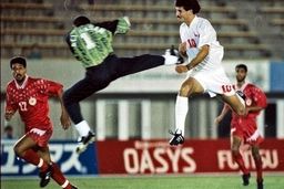 لحظه ای که علی دایی با قائدی هم درد شد(عکس)