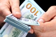 قیمت دلار آزاد در سراشیبی سقوط | کانال ۹۸ هزار تومان شکست!