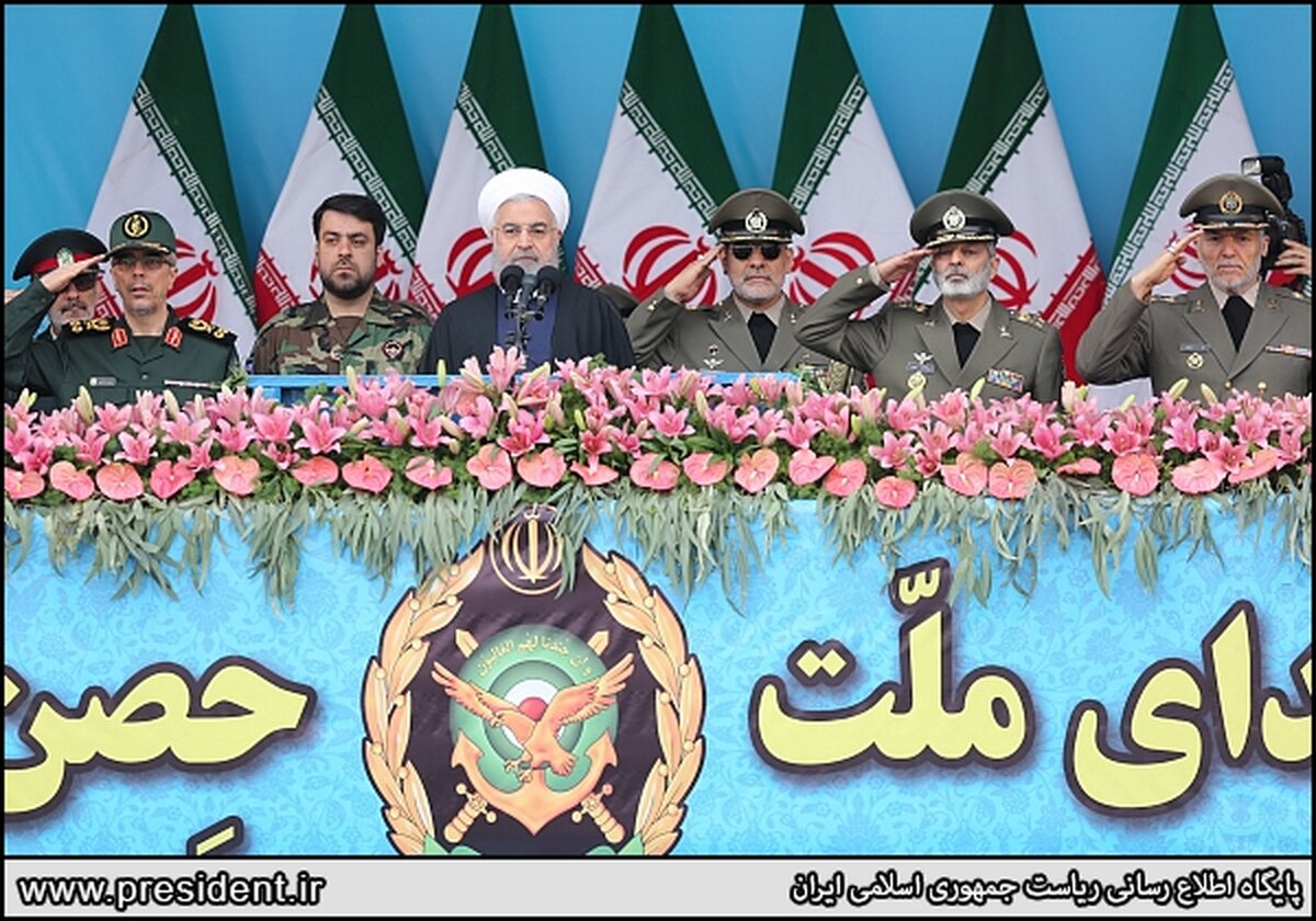 قدرت نیروهای مسلح ایران ، قدرت کشورهای منطقه و جهان اسلام است/ارتش طی 40 سال گذشته همواره برای پاسداری از تمامیت ارضی کشور و نظام ، فداکاری کرده است