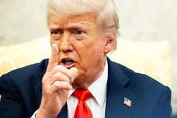 ترامپ:جلوی بازگرداندن افغان ها را می گیرم