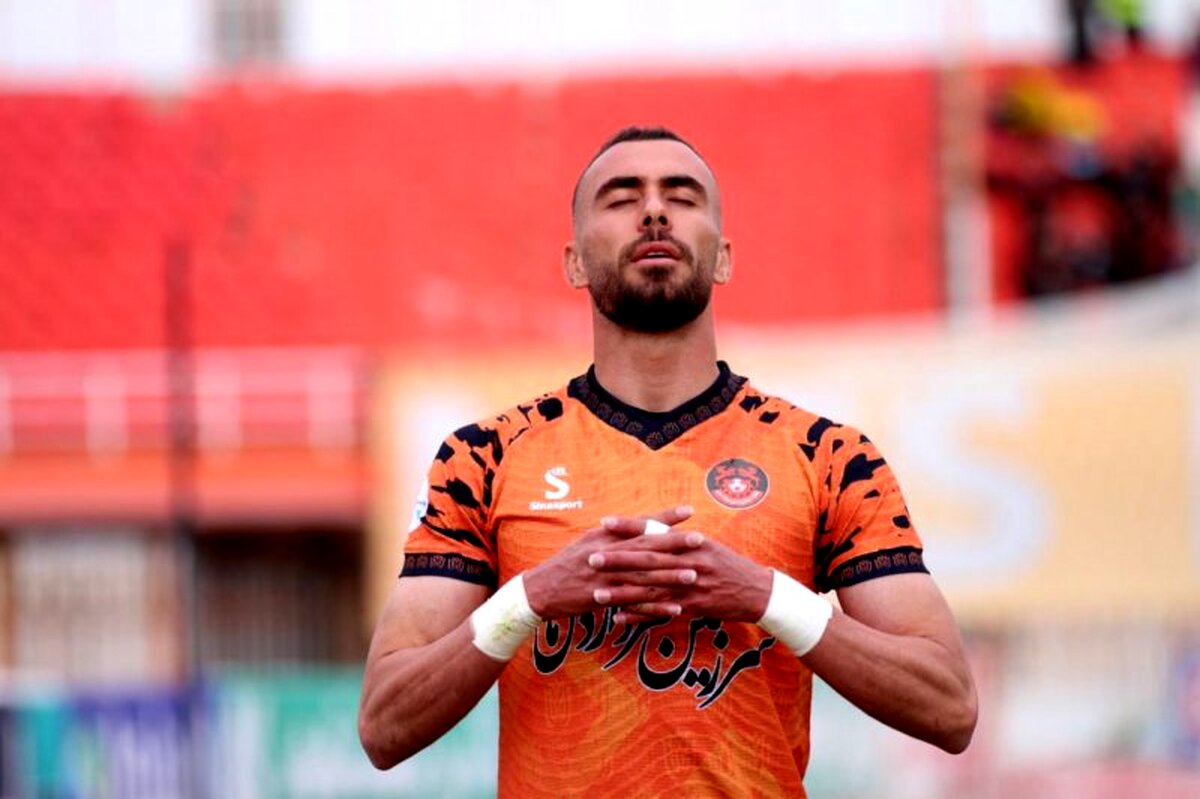 رستمی: تمام تمرکزمان را روی  پرسپولیس می‌گذاریم
