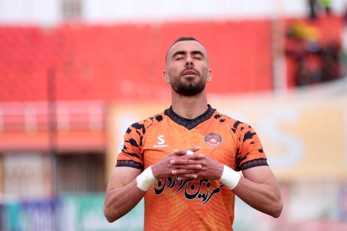 رستمی: تمام تمرکزمان را روی پرسپولیس میگذاریم