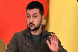 زلنسکی: اوکراین در نبرد با اتحاد بزرگ روسیه-ایران است